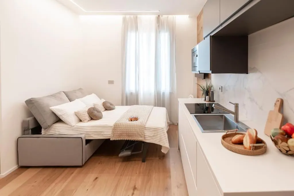 We Home - Buenos Aires Suites36 - Milano 0*,  Italia